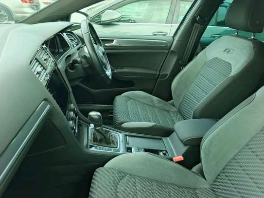 Volkswagen Golf Rline image 6