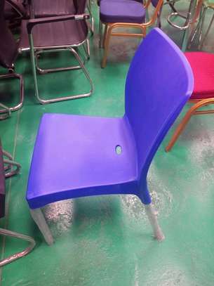 Sips chair image 1