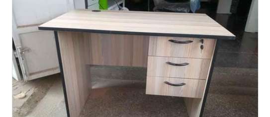Classy and quality office desks image 1
