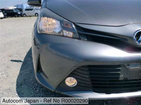 Toyota Vitz newshape (coast motors) image 4