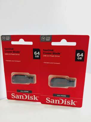 Sandisk Cruzer Blade Flash Disk - 64GB - Black & Red image 3