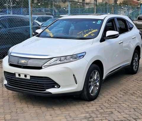 Toyota Harrier white 2018 2wd image 2