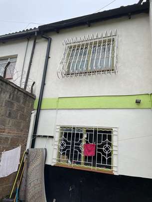 4 Bed House with En Suite in Langata image 1