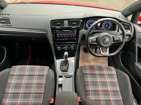 Volkswagen Golf TSI 4 2017 model fully loaded image 7