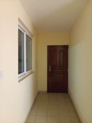 3 Bed Apartment with En Suite at Rhapta Road. image 5