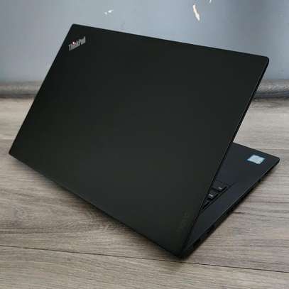 Lenovo ThinkPad X270 image 2