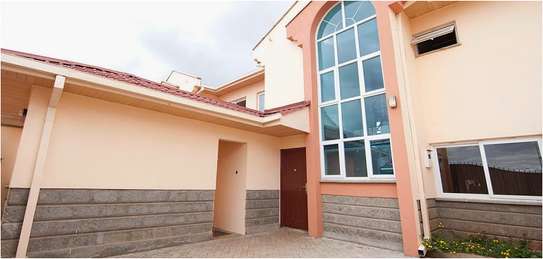 4 Bed Townhouse with Garden in Langata image 31