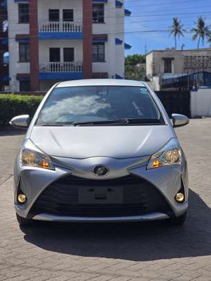 Toyota vitz 2018 image 3