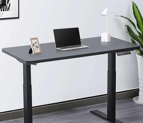 Office Desk: Electric Up and Down Adjustable Office Desk image 2