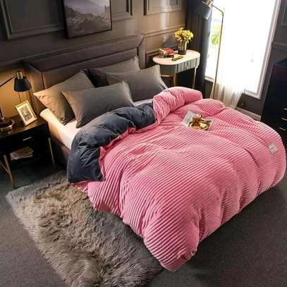 *?????Heavy velvet  fleece duvets*
One bedsheet
Two pillowcases image 1