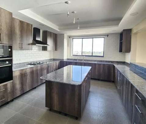 4 Bed Apartment with En Suite in Lavington image 11