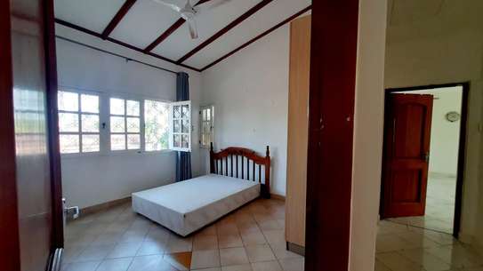 4 Bed House with En Suite in Shanzu image 5
