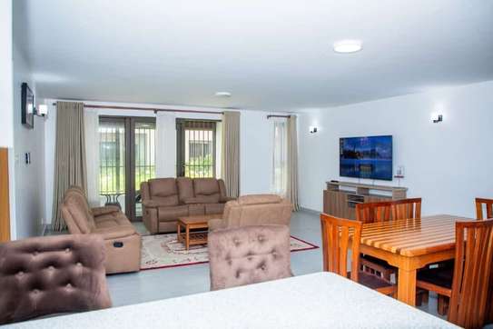 Serviced 3 Bed Apartment with En Suite in Lavington image 3