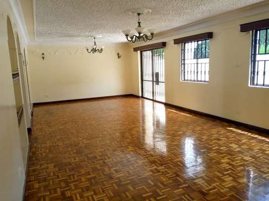 4 Bed Townhouse with En Suite at Lavington image 3