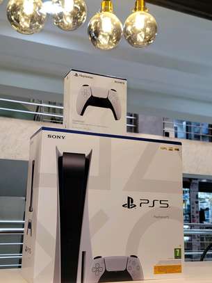Ps5 Standard Edition +Extra Controller image 3