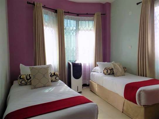 Serviced 4 Bed Apartment with En Suite in Shanzu image 9