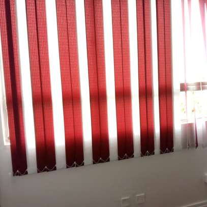 customized vertical office blinds image 1