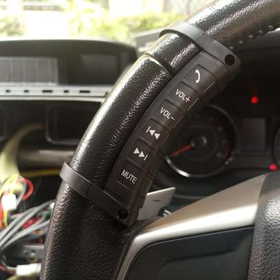 Universal Steering wheel remote control image 4