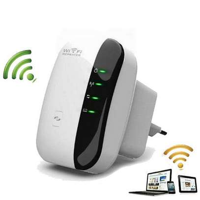 300 Mbps WiFi Repeater WiFi Extender image 2