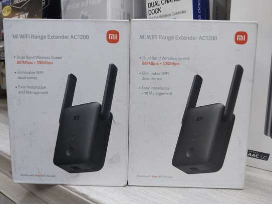 Xiaomi AC1200 Mi WIFI Range Extender image 2