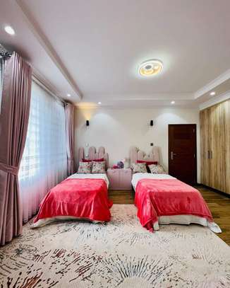 4 Bed House with En Suite in Kiambu Road image 8