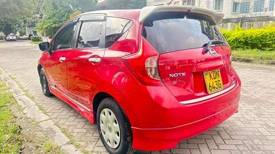 Nissan note Red 2016 image 4