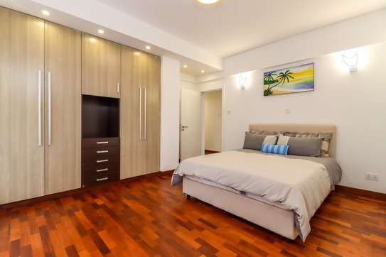 4 bedroom apartment for sale in Kileleshwa image 13