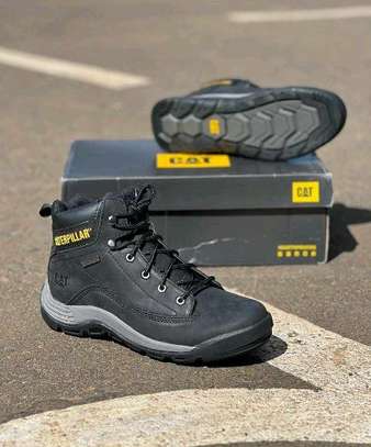 Caterpillar Shoes in Avenue Park Moi Avenue PigiaMe