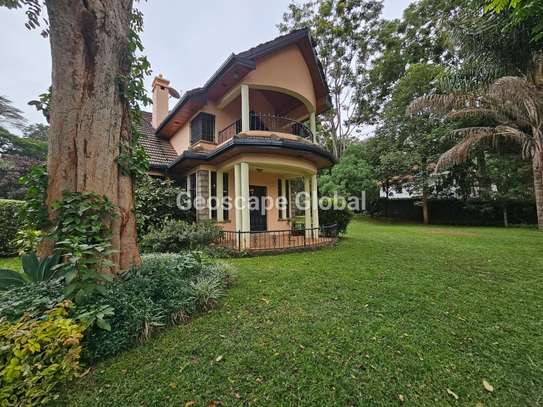 4 Bed House with En Suite in Rosslyn image 4