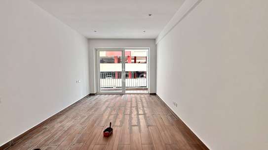 2 Bed Apartment with En Suite in General Mathenge image 1