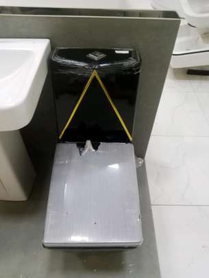 One piece toilet seats image 4