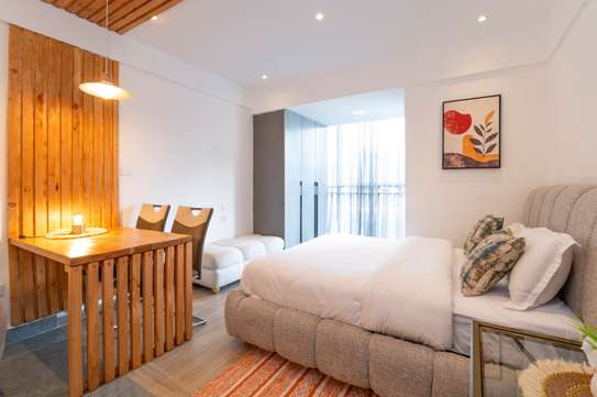 Furnished 1 Bed Apartment with En Suite in Riverside image 7