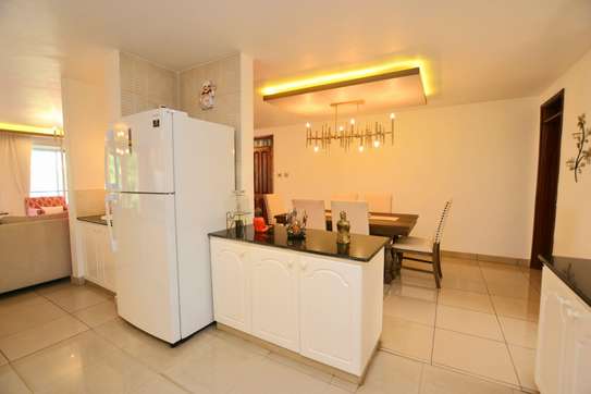 4 Bed Apartment with En Suite at Off Waiyaki Way image 5