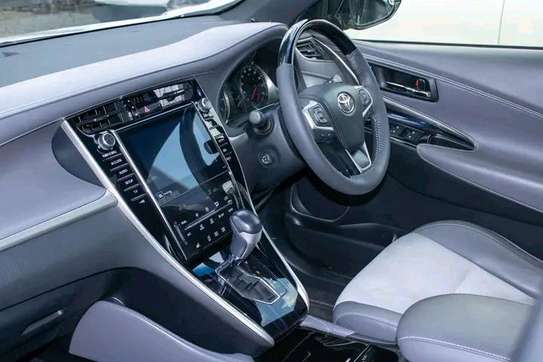 2017 Toyota harrier 4WD image 4