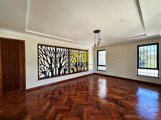 5 Bed House with Garden in Loresho image 5