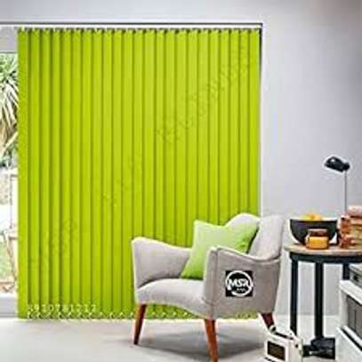 Window blinds available in different colors,Free instalation image 2