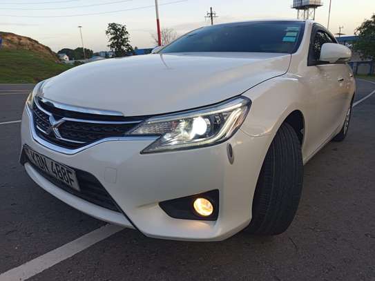Toyota Mark X KDN white image 2
