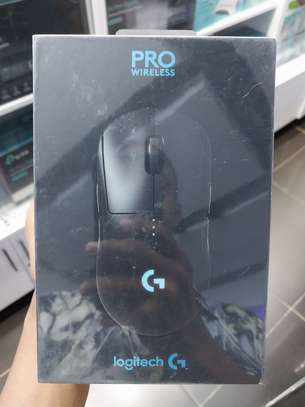 Logitech G PRO Wireless Gaming Mouse HERO 25K Sensor 25,600 image 3