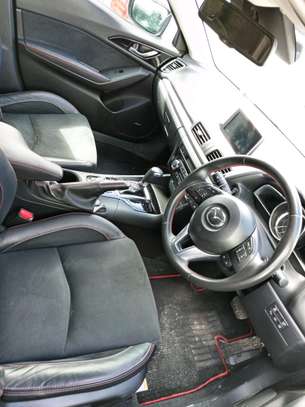 Mazda axela hatchback sunroof image 7