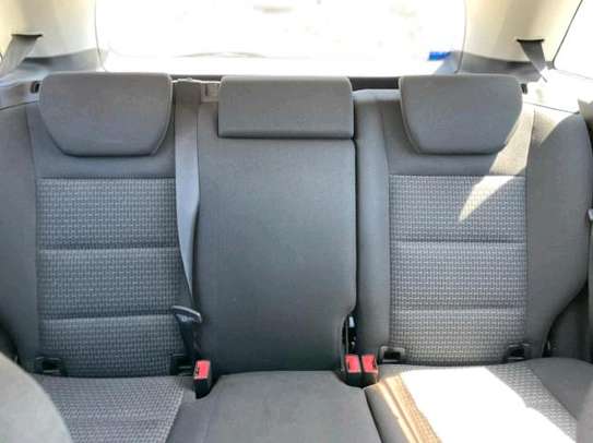 Mercedes-Benz B180 oldshape image 4