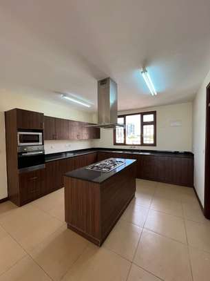 3 Bed Apartment with En Suite at Riverside Drive image 29
