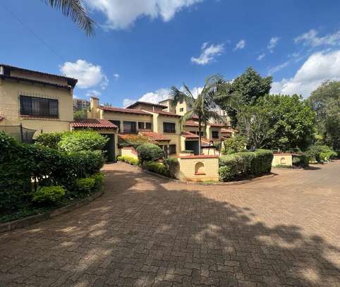 4 Bed Townhouse with Garden in Kileleshwa image 3