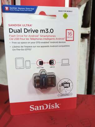 Sandisk 16GB USB 3.0 OTG Drive image 3