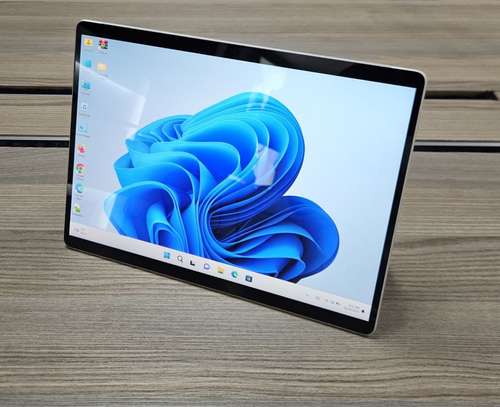 Microsoft Surface Pro 8 Core i7 image 1