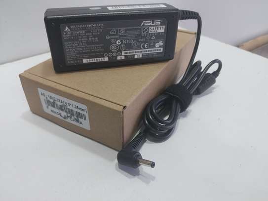 asus-19v-2-37a-charger-adapter image 3