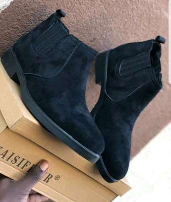 Chelsea Boots image 2