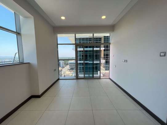 2 Bed Apartment with En Suite in Westlands Area image 15
