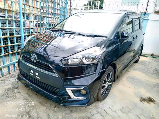 Toyota Sienta black 1500cc 2016 image 7