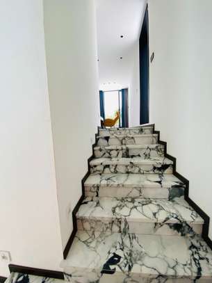 5 Bed Villa with En Suite at Jacaranda image 3