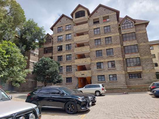 3 Bed Apartment with En Suite at Hatheru Road image 23